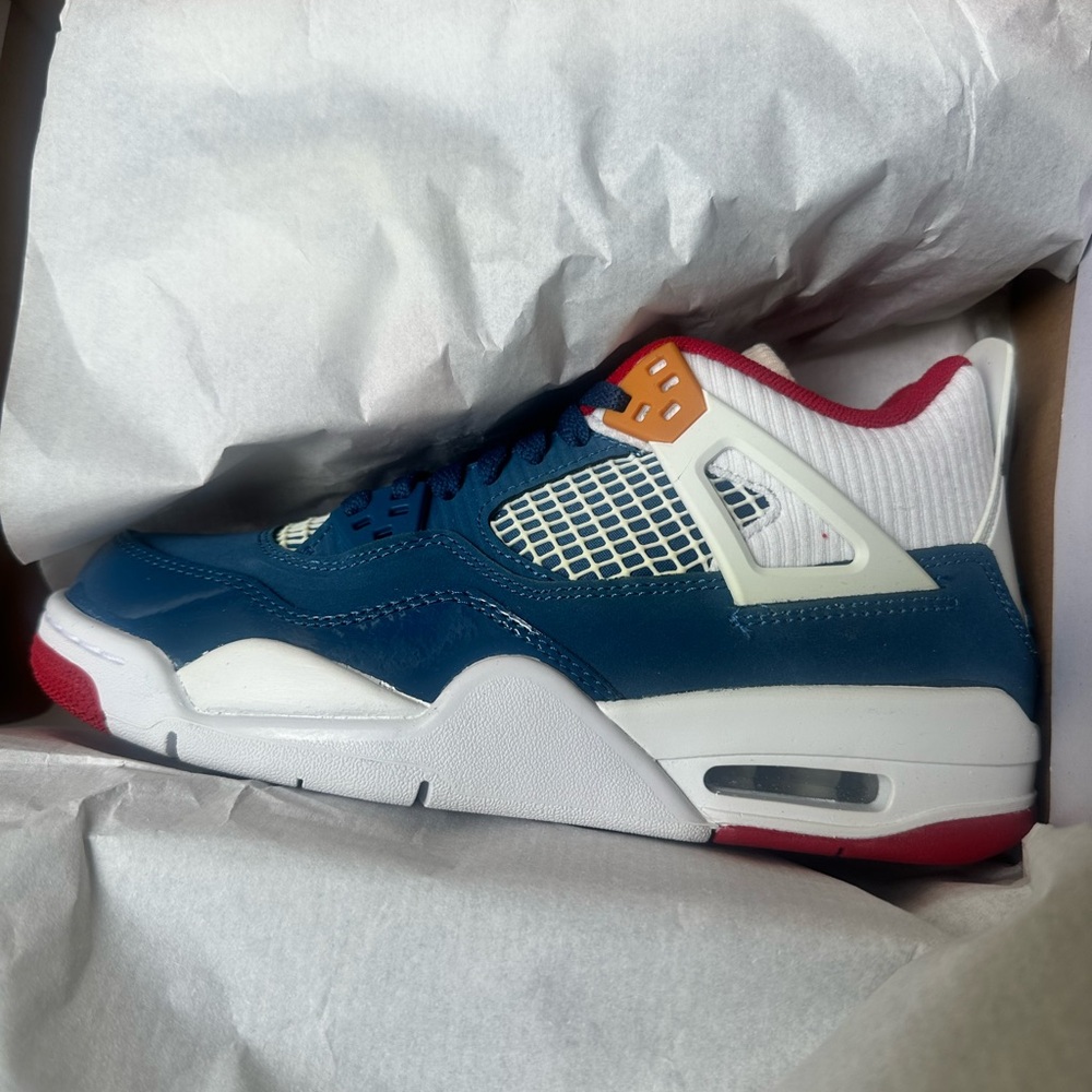 French Blues / Messy Room 4s Jordan Sneakers